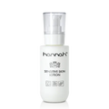 hannah Sensitive Skin Lotion 100 ml, een kalmerende gezichtslotion voor een gevoelige huid met neiging tot roodheid en irritatie. Gebruikt als tweede stap na het reinigen: verfrist, verfijnt de poriën en bereidt de huid voor op verdere verzorging. Op de foto de productverpakking van 100 ml tegen een rustige achtergrond. Puur Diana Shop Nuenen