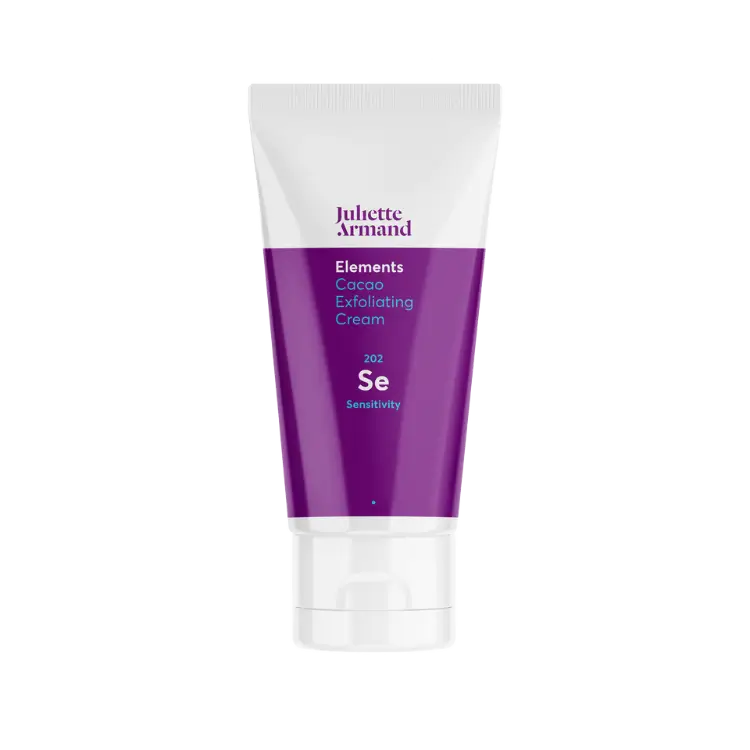 Juliette Armand Cacao Exfoliating Cream 50 ml, een peeling crème voor een huid met een oneffen textuur en dof huidbeeld. Verfijnt de huid zacht bij regelmatig gebruik. Puur Diana Shop Nuenen