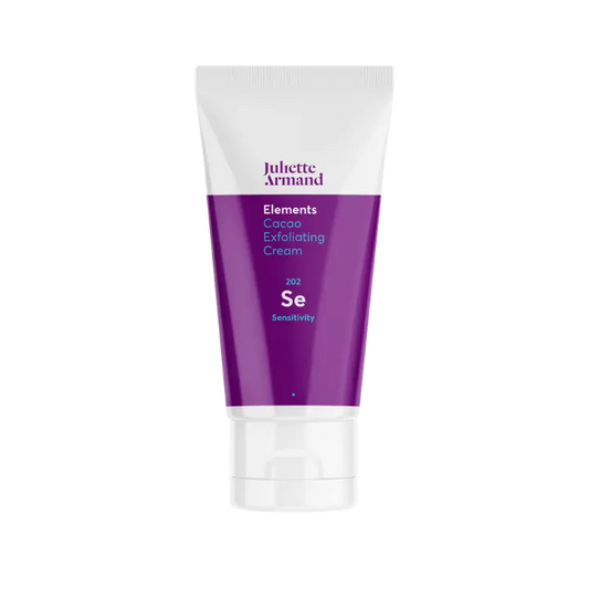 Juliette Armand Cacao Exfoliating Cream 50 ml, een peeling crème voor een huid met een oneffen textuur en dof huidbeeld. Verfijnt de huid zacht bij regelmatig gebruik. Puur Diana Shop Nuenen