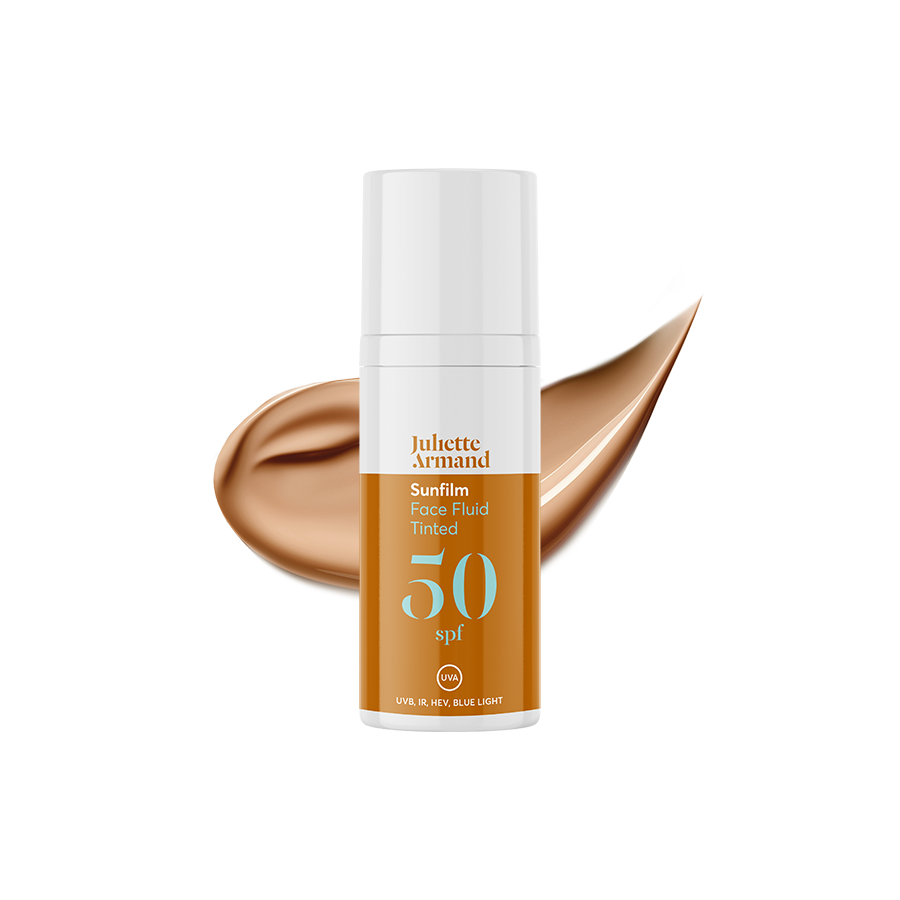 Juliette Armand Sunfilm Face Fluid Tinted SPF50 50 ml, getinte zonbescherming voor het gezicht met een egale glow en hoge SPF. Puur Diana Shop Nuenen