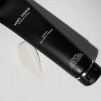 Marc Inbane Gradual Tanning Lotion 125 ml, textuur close-up van de luxe formule met hyaluronzuur en squalaan. Puur Diana Shop Nuenen