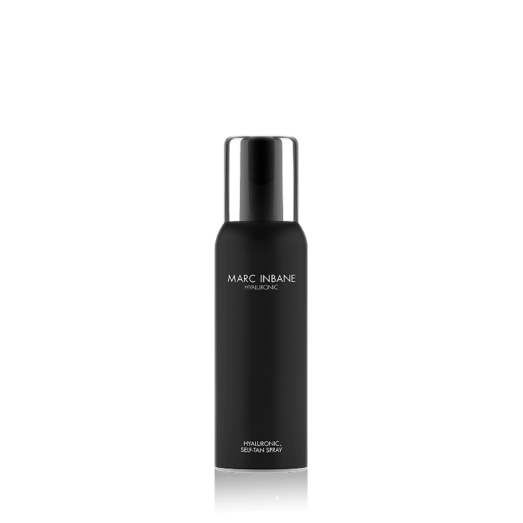 Marc Inbane Hyaluronic Self-Tan Spray, een zelfbruinende spray met hyaluronzuur voor een natuurlijke teint en extra hydratatie tijdens het bruinen. Op de foto de zwarte fles met zilveren dop. Puur Diana Shop Nuenen