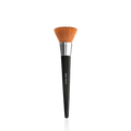 Marc Inbane Powder Brush, een kwast voor het aanbrengen van bronzingpoeder voor een natuurlijke, egale gloed. Puur Diana Shop Nuenen