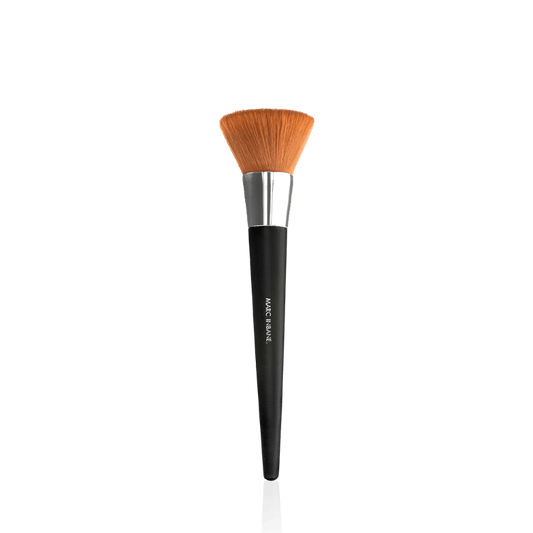 Marc Inbane Powder Brush, een kwast voor het aanbrengen van bronzingpoeder voor een natuurlijke, egale gloed. Puur Diana Shop Nuenen