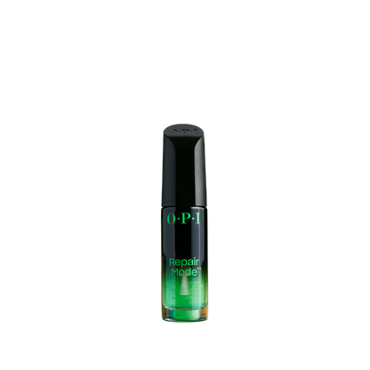 O.P.I. Repair Mode 15 ml, een nagelversteviger voor broze en zwakke nagels die snel afbreken. Versterkt de nagel bij regelmatig gebruik. Op de foto het groen-zwarte flesje. Puur Diana Shop Nuenen