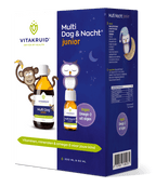 Vitakruid Multi Dag & Nacht Junior, een voedingssupplement met multivitaminen en omega-3 speciaal voor kinderen. Op de foto de flesjes met natuurlijke ingrediënten. Puur Diana Shop Nuenen